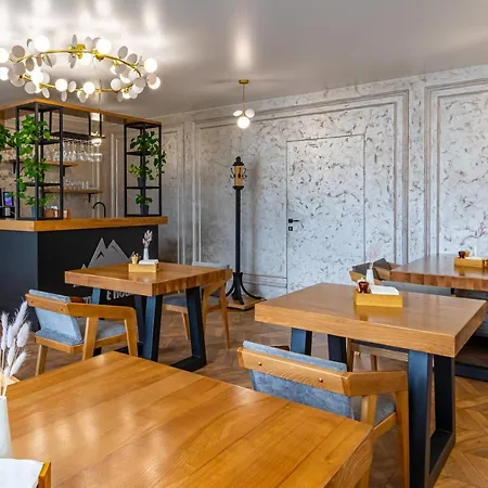 Comfort House Отель