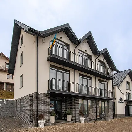 Comfort House Hotel *